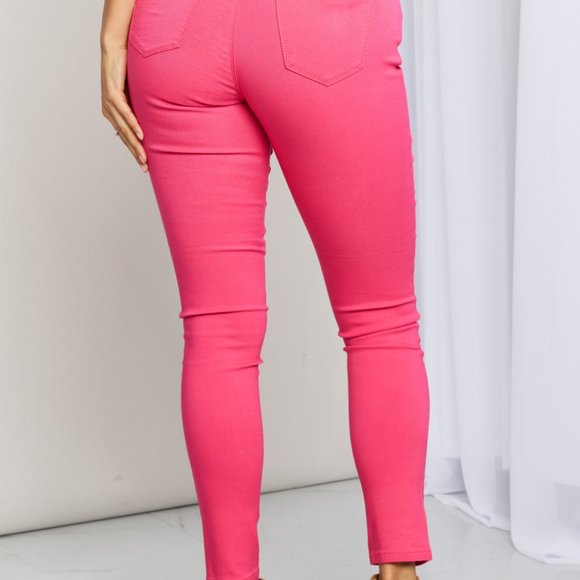 YMI Jeanswear Kate Hyper-Stretch Full Size Mid-Rise Skinny Jeans in Fiery Coral - Picture 4 of 9